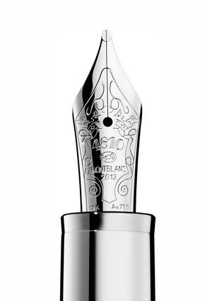  Mont Blanc تطلق مجموعة باترون أوف آرت 2013 المحدودة